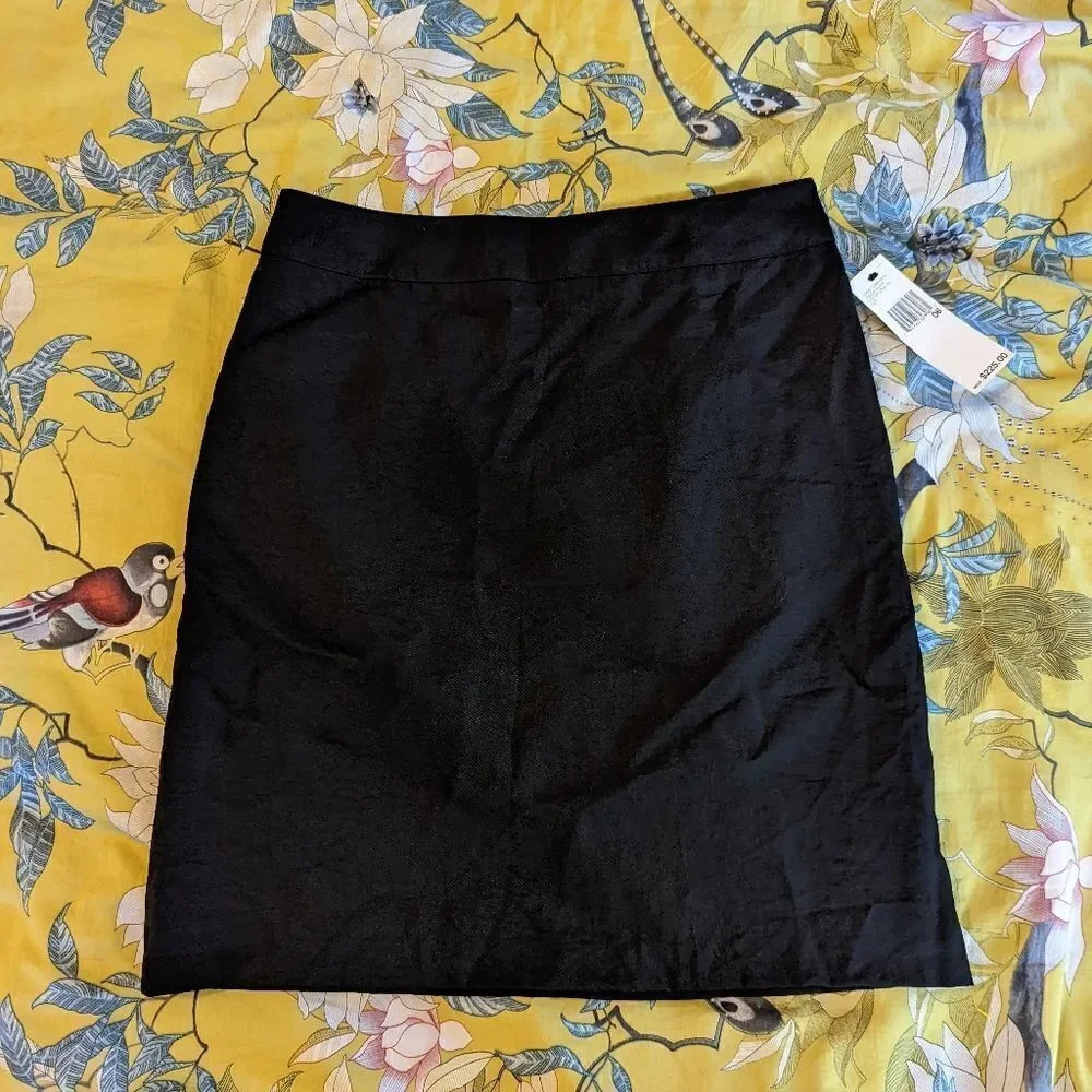 DKNY Nylon Black Skirt NWT Knee-Length Size 6